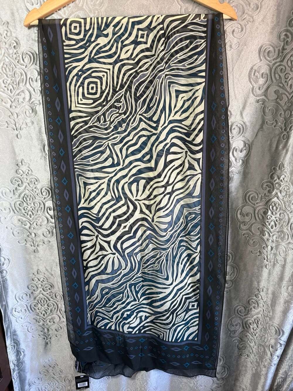 NWT Nicole Miller Collection 100% Silk Zebra Print Scarf